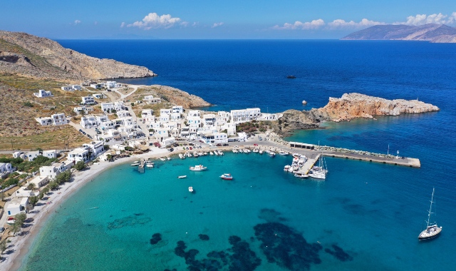 Main port of Folegrandos